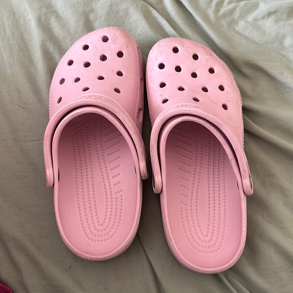 Pink crocs